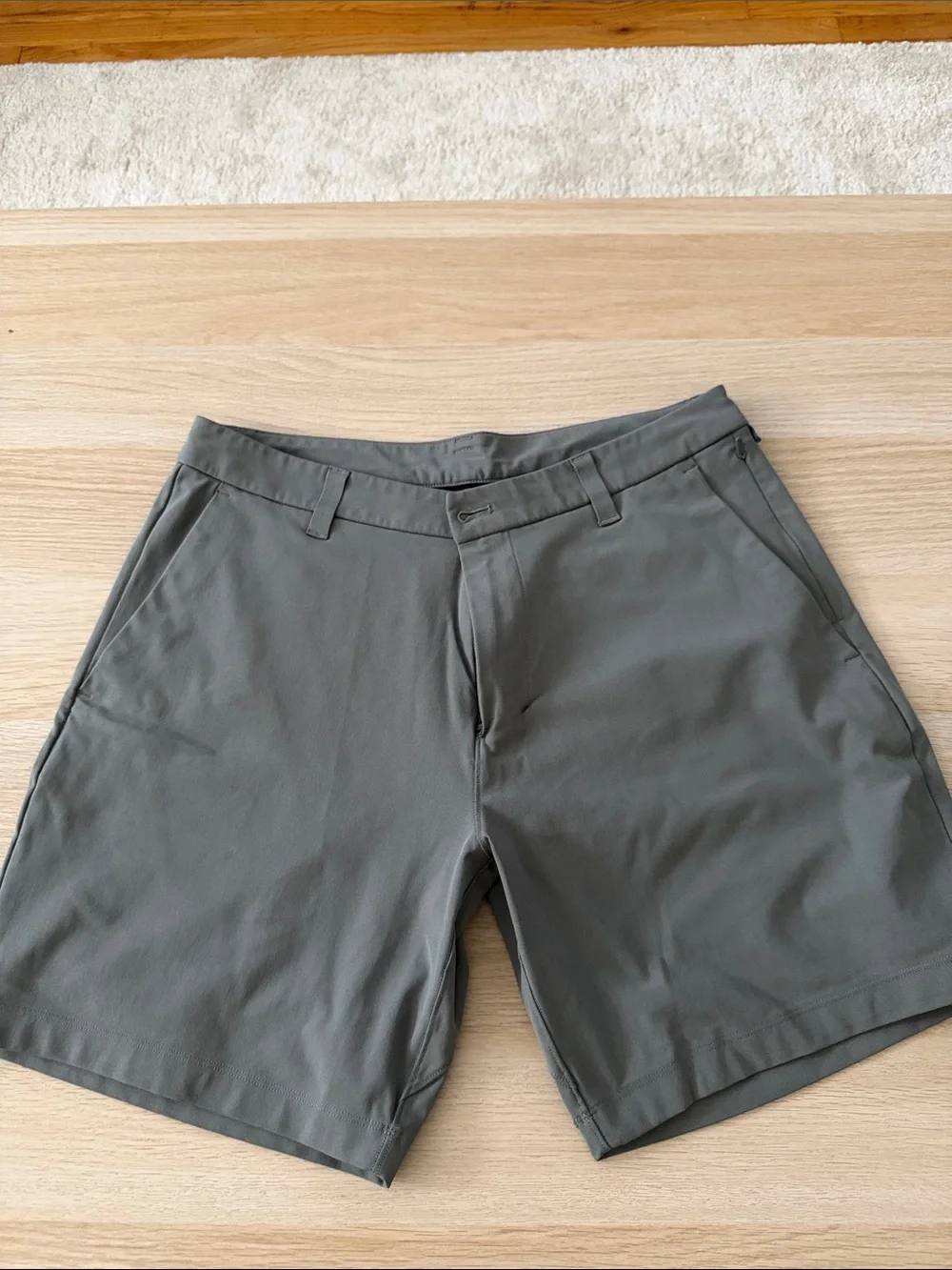 Lululemon commission shorts - Picture 1 of 4